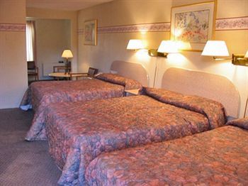 Motel Scottish Near The Falls And Casino 2*