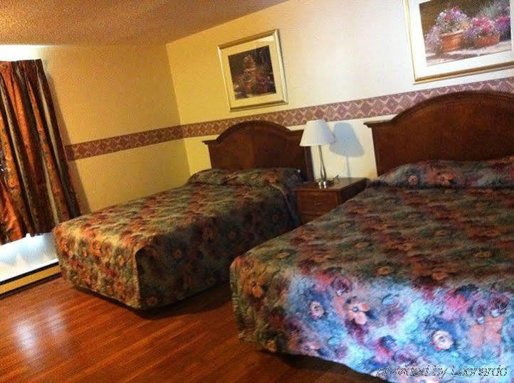 Motel Scottish Near The Falls And Casino 2*