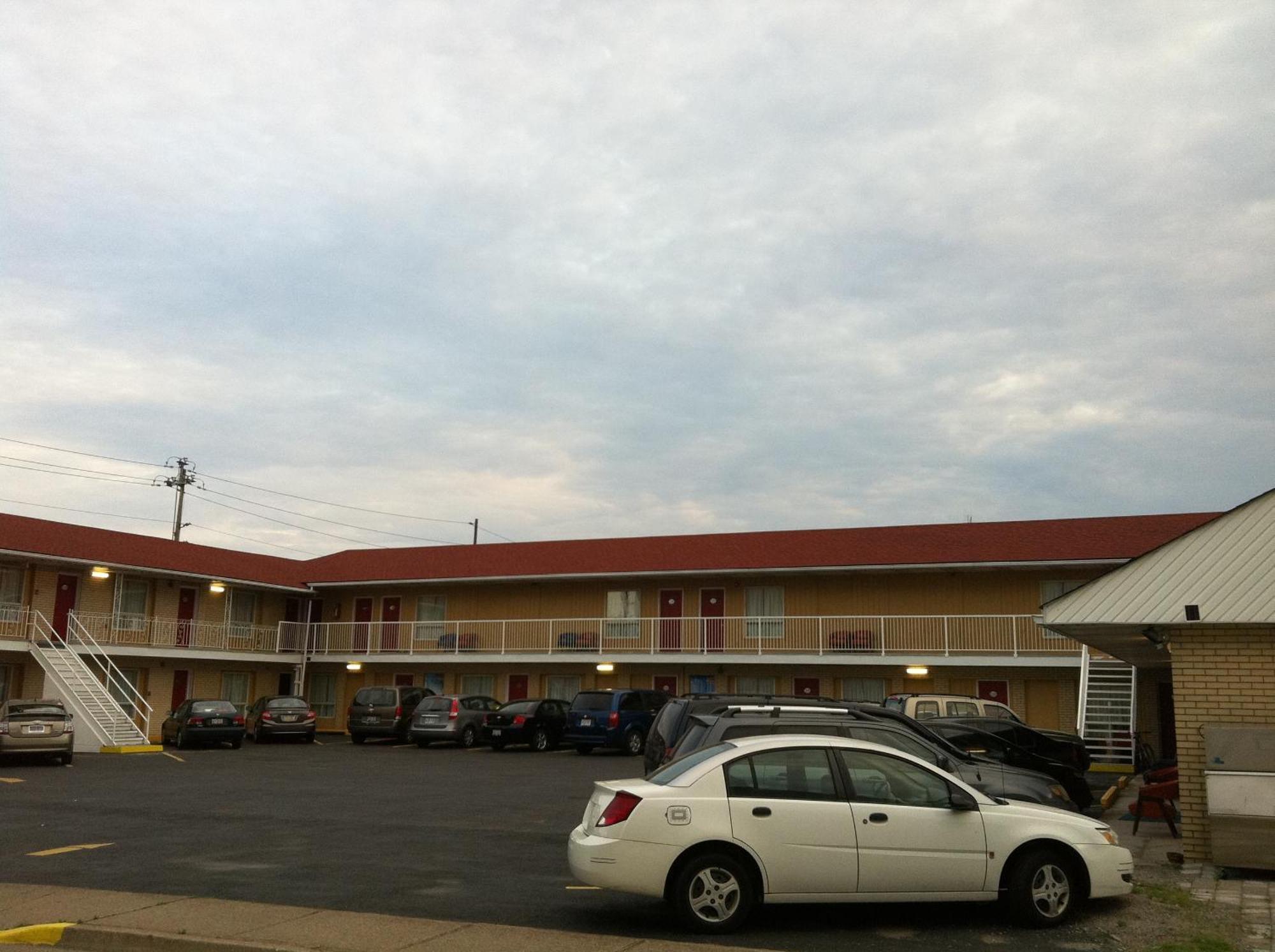 Motel Scottish Near The Falls And Casino 2*